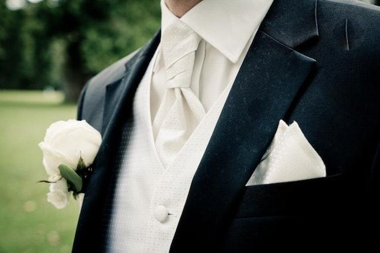 Ayrıntılı Rüya Tabirleri: Rüyada Düğün Görmek Ne Anlama Gelir? ilgili Rüyada Düğünde Oynamak