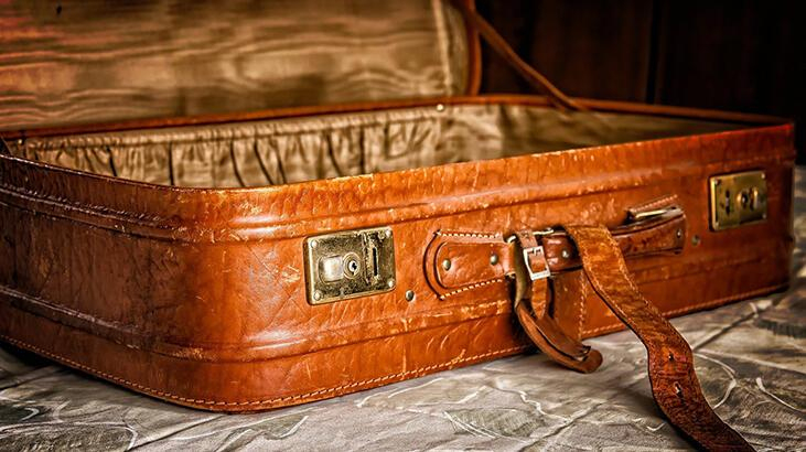 Rüyada Bavul Hazırlamak Nedir? Tatile Gitmek İçin Hızlıca Valiz ilgili Rüyada Bavul Görmek Mehmet Emin Kırgil