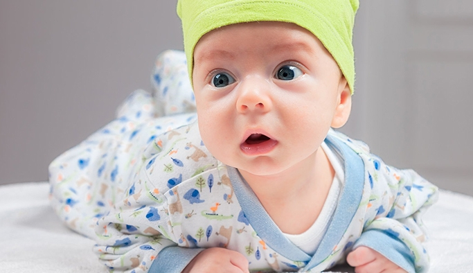Rüyada Erkek Bebek Görmek | Ruyatabirleri.blog amaçlanan Rüyada Bekar Kızın Erkek Çocuk Doğurmak Ne Anlama Gelir