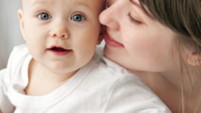 Rüyada Erkek Bebek Kucaklamak | Ruyatabirleri.blog Gerçek Rüya Tabirleri tamamen Rüyada Alindan Öpülmek
